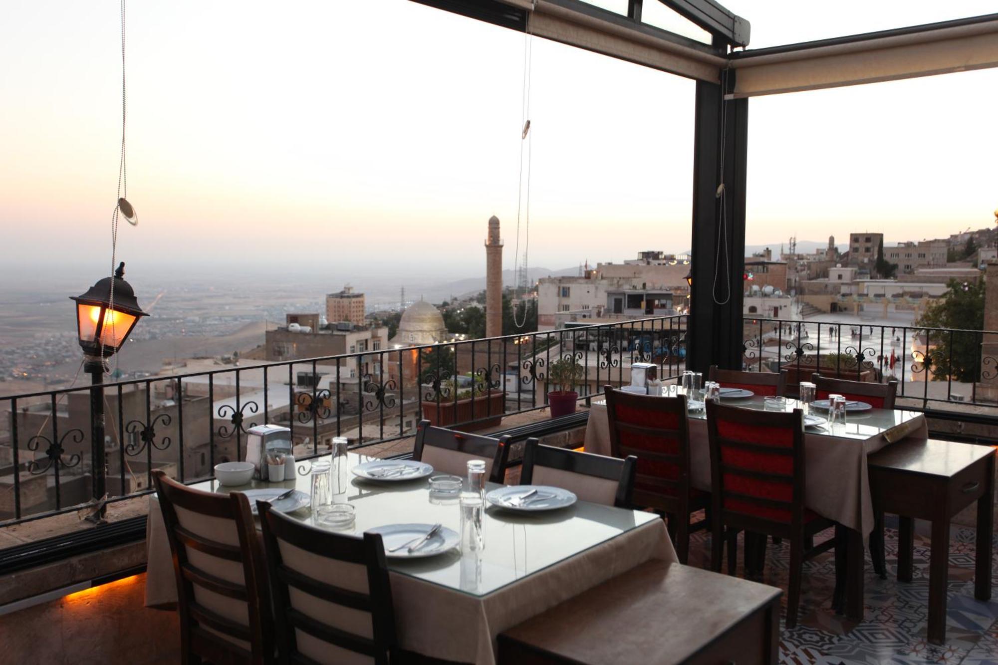 Tughan Hotel Mardin Exterior foto