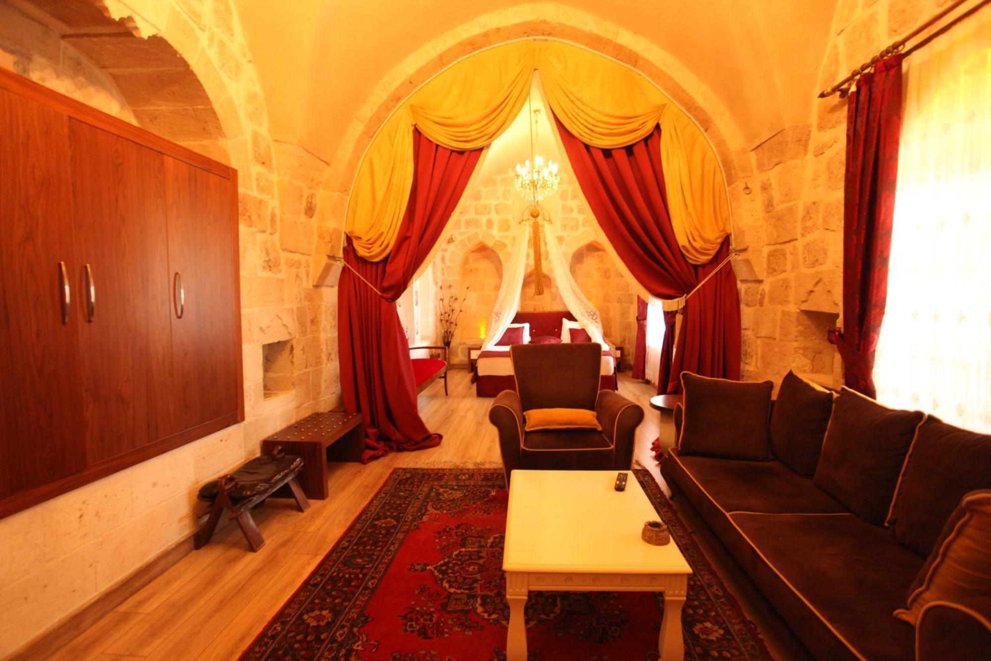 Tughan Hotel Mardin Exterior foto