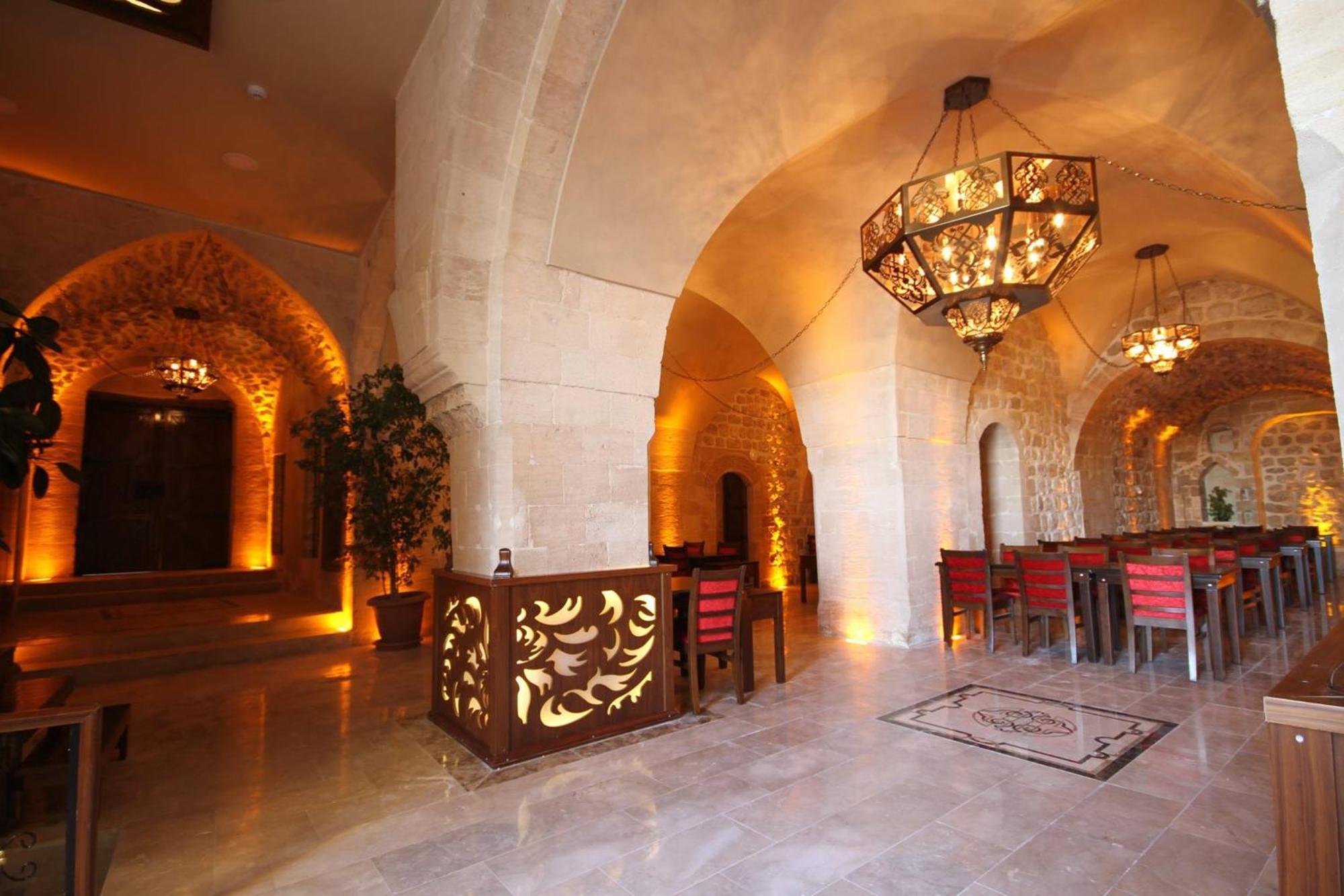 Tughan Hotel Mardin Exterior foto